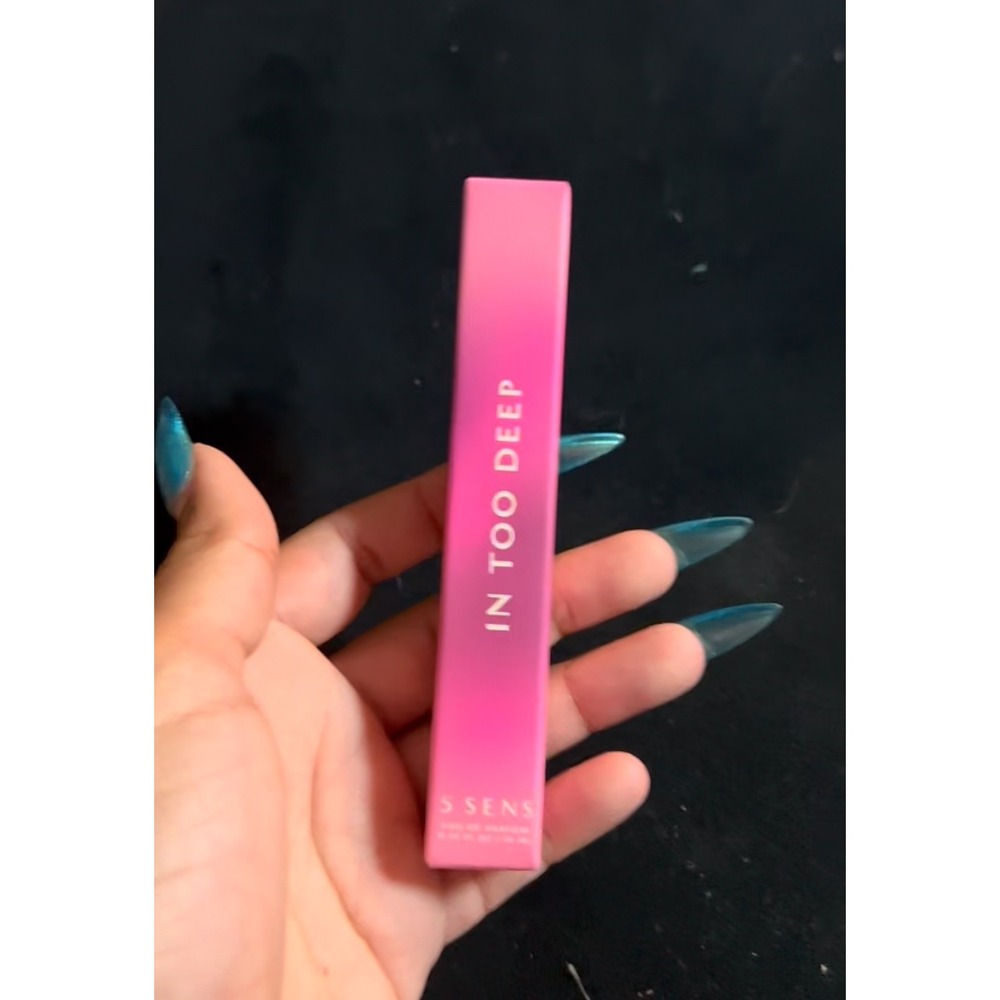 5 SENS In Too Deep Eau de Parfum Travel Spray 0.34 fl oz 10 ml Pink Ombre Box